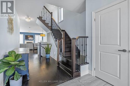 57 Clifford Fairbarn Drive, East Gwillimbury, ON - Indoor Photo Showing Other Room