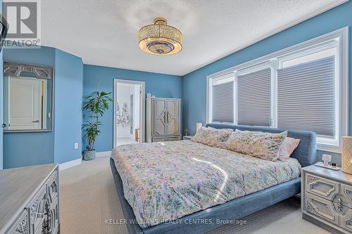 57 Clifford Fairbarn Drive, East Gwillimbury, ON - Indoor Photo Showing Bedroom