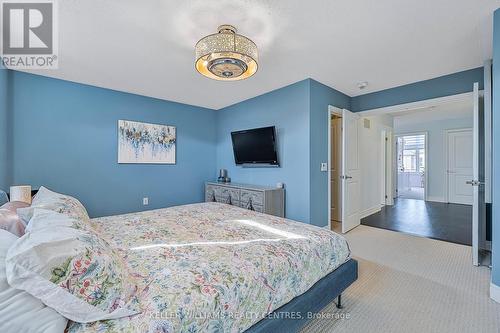 57 Clifford Fairbarn Drive, East Gwillimbury, ON - Indoor Photo Showing Bedroom