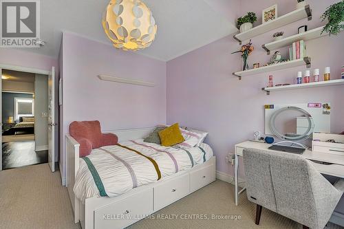 57 Clifford Fairbarn Drive, East Gwillimbury, ON - Indoor Photo Showing Bedroom