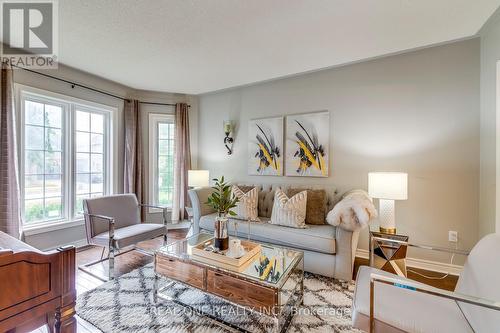 2303 Hilltop Lane, Oakville, ON - Indoor Photo Showing Living Room