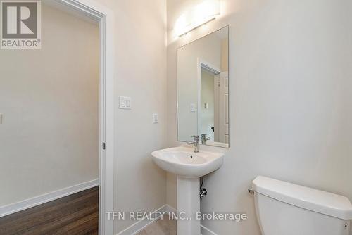 224 Eastbridge Avenue, Welland, ON - Indoor Photo Showing Bathroom