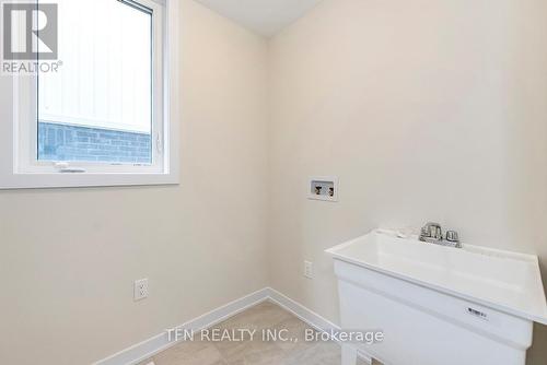 224 Eastbridge Avenue, Welland, ON - Indoor