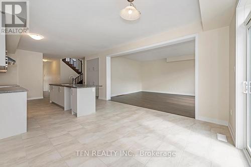 224 Eastbridge Avenue, Welland, ON - Indoor Photo Showing Kitchen