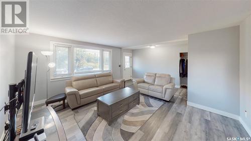 4619 7Th Avenue, Regina, SK - Indoor Photo Showing Living Room