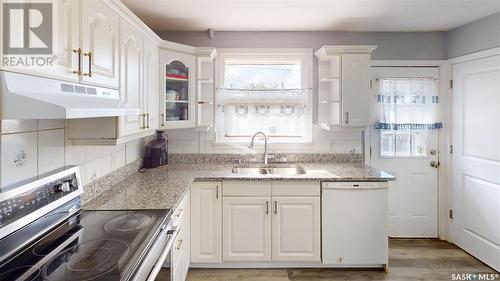 4619 7Th Avenue, Regina, SK - Indoor Photo Showing Kitchen With Double Sink