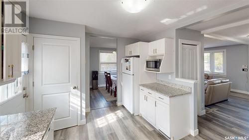 4619 7Th Avenue, Regina, SK - Indoor Photo Showing Kitchen