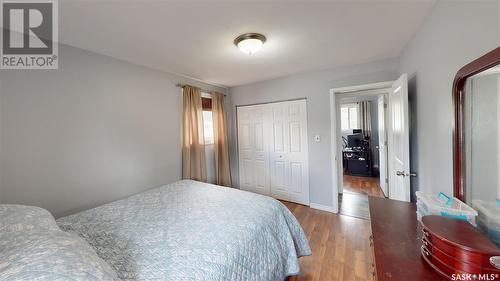 4619 7Th Avenue, Regina, SK - Indoor Photo Showing Bedroom