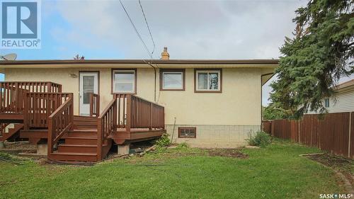 4619 7Th Avenue, Regina, SK - Outdoor