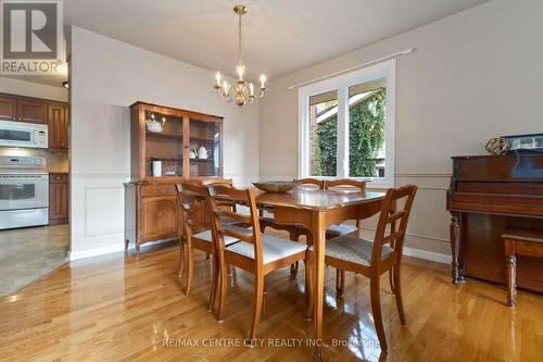 51 Camden Place, London, ON - Indoor Photo Showing Dining Room