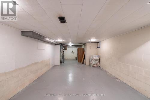 38 York Street W, Chatham-Kent (Ridgetown), ON - Indoor