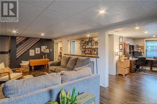 21 Homestead Drive, Hampton, NB - Indoor Photo Showing Living Room