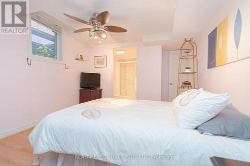 8 Lombardy Crescent, Brampton, ON - Indoor Photo Showing Bedroom