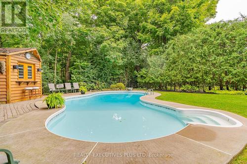 8 Lombardy Crescent, Brampton, ON - Outdoor With In Ground Pool With Deck Patio Veranda With Backyard