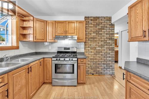 164 Pacific Avenue, Amherstburg, ON - Indoor Photo Showing Kitchen With Double Sink