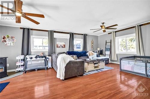 7 Gauthier Street, The Nation (605 - The Nation Municipality), ON - Indoor Photo Showing Living Room