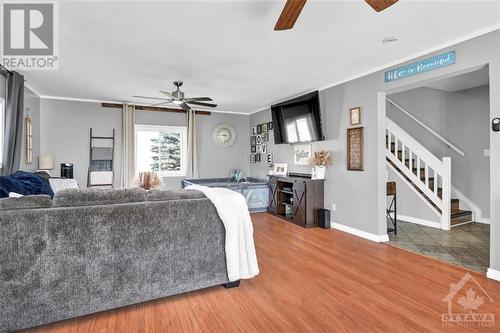 7 Gauthier Street, The Nation (605 - The Nation Municipality), ON - Indoor Photo Showing Living Room