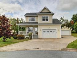 29 Feller Court  Middle Sackville, NS B4E 3M4