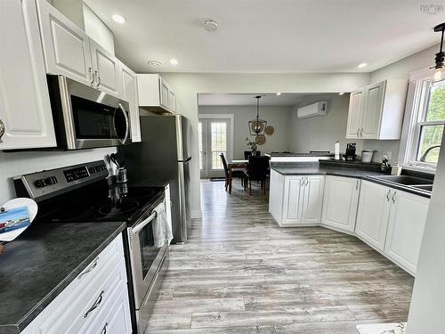 5 Eagles Nest Drive, West Bay Marshes, NS 