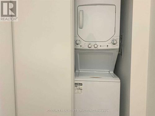 608 - 20 Edward Street, Toronto, ON - Indoor Photo Showing Laundry Room