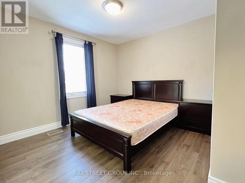 1403 Old Green Lane, East Gwillimbury, ON - Indoor Photo Showing Bedroom