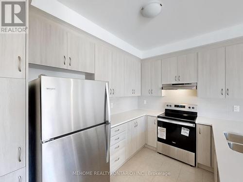 1371 William Halton Parkway, Oakville, ON - Indoor Photo Showing Kitchen With Double Sink