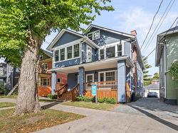 1659 Henry Street  Halifax, NS B3H 3K4