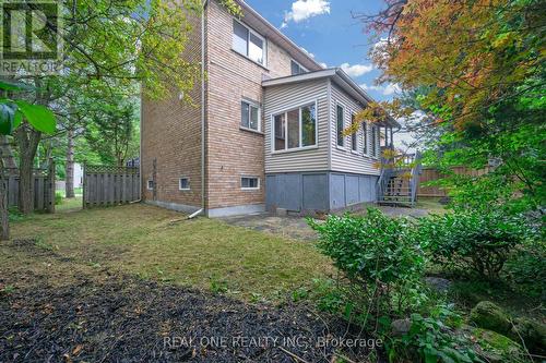 195 Delayne Drive, Aurora, ON 