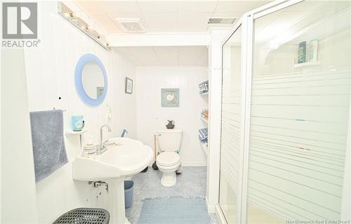 247 Canterbury Drive, Fredericton, NB - Indoor Photo Showing Bathroom