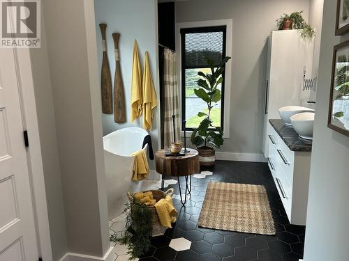 14 Main Street, Noggin Cove, NL - Indoor Photo Showing Bathroom