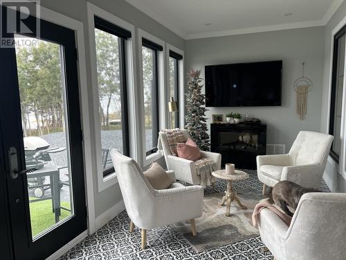 14 Main Street, Noggin Cove, NL - Indoor Photo Showing Living Room