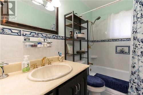 215 Hughes Lane, Saint John, NB - Indoor Photo Showing Bathroom