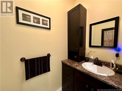 8 Corduroy Road, Quispamsis, NB - Indoor Photo Showing Bathroom