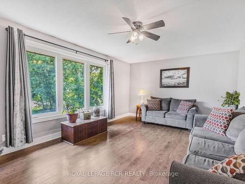 56 Maple Ave, Adjala-Tosorontio, ON - Indoor Photo Showing Living Room