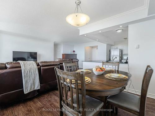 1702-155 Marlee Ave, Toronto, ON - Indoor Photo Showing Dining Room