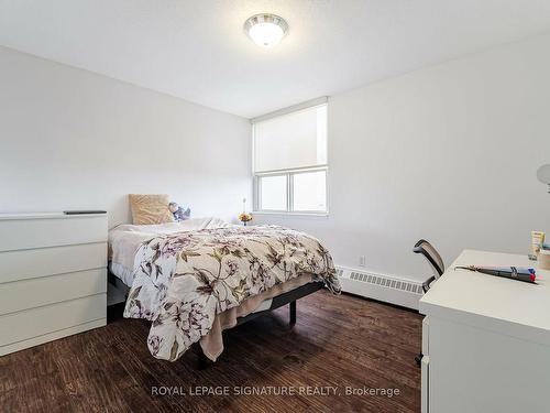 1702-155 Marlee Ave, Toronto, ON - Indoor Photo Showing Bedroom