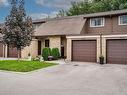 25-574 Pinedale Ave, Burlington, ON  - Outdoor 