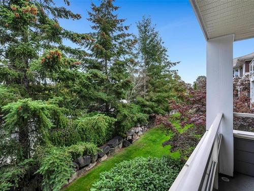 202-535 Heatherdale Lane, Saanich, BC - Outdoor