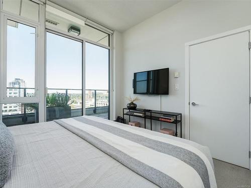 1602-728 Yates St, Victoria, BC - Indoor Photo Showing Bedroom