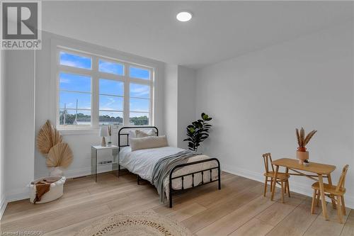 516 Newfoundland Street, Mount Forest, ON - Indoor Photo Showing Bedroom