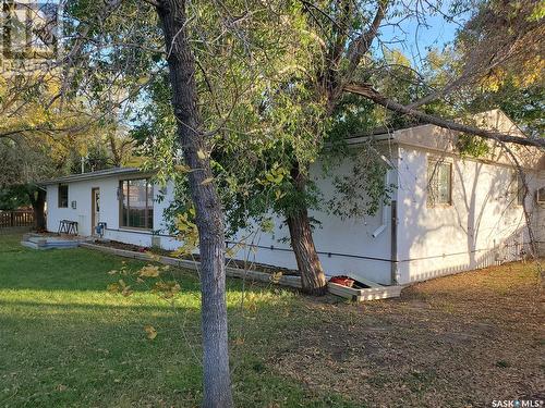 128 3Rd Avenue W, Ponteix, SK - Outdoor