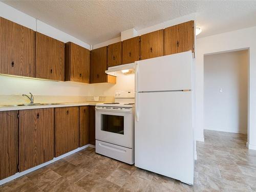 795/797/799 Dogwood Rd, Nanaimo, BC - Indoor Photo Showing Kitchen