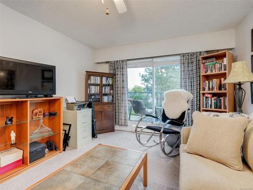 318-10459 Resthaven Dr, Sidney, BC - Indoor