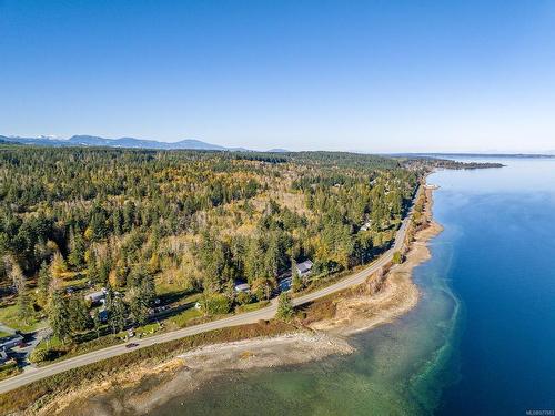 6097 Island Hwy South, Union Bay, BC 