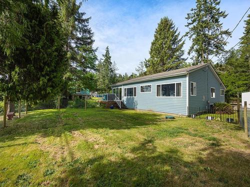 6097 Island Hwy South, Union Bay, BC 