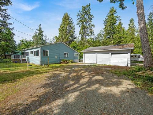 6097 Island Hwy South, Union Bay, BC 