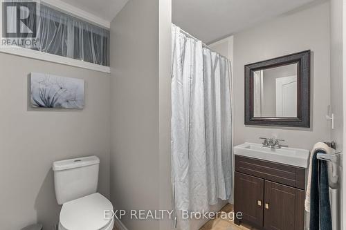 13 Hodgson Drive, Kawartha Lakes, ON - Indoor Photo Showing Bathroom