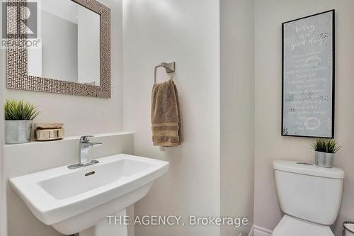 31 Beauly Place, Cambridge, ON - Indoor Photo Showing Bathroom