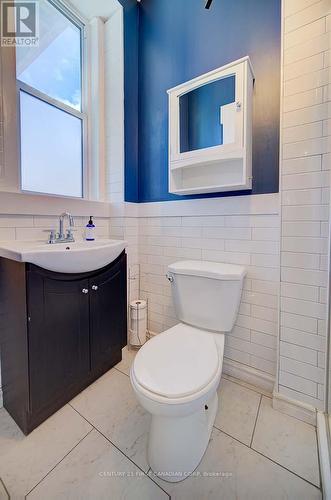 Lower Unit: 3-Piece Bathroom - 425 English Street, London, ON - Indoor Photo Showing Bathroom