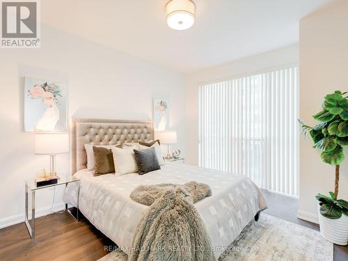 1607 - 9 Bogert Avenue, Toronto, ON - Indoor Photo Showing Bedroom